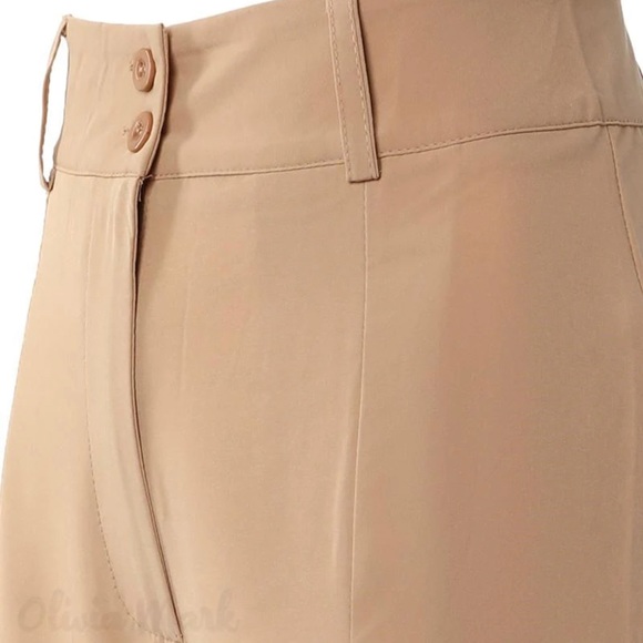 NWT Wide leg ruched tan pants. Super cute! Never worn. - Picture 6 of 9